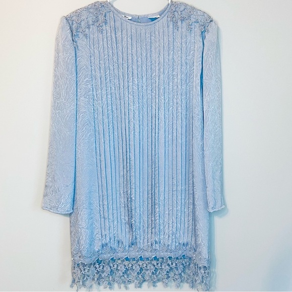 In the Mood Dresses & Skirts - Rare Vintage GORGEOUS Light Blue Lace Mini Shift Dress